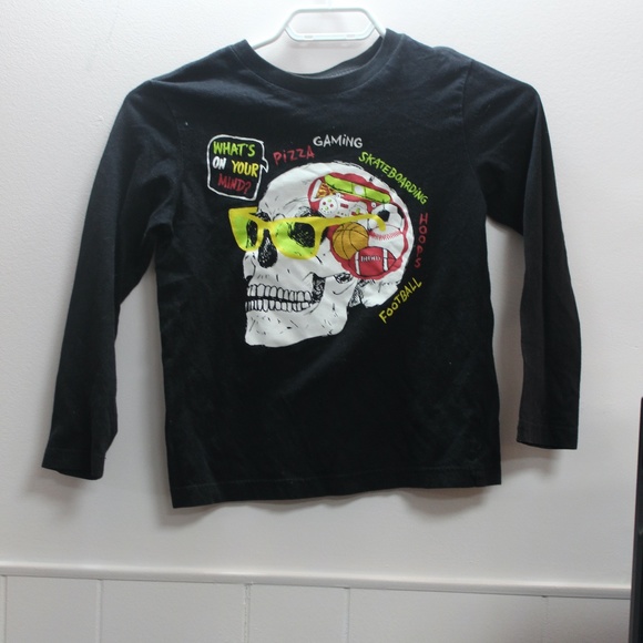4/ $30 Finest Quality Place  Kids Long Sleeve - Picture 2 of 4